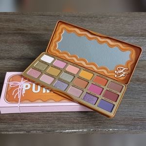 NIB - TOO FACED Pumpkin Spice LIMITED EDITION Eye Shadow Palette